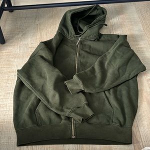 Brandy Melville zip up